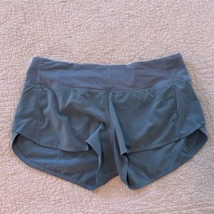 Lululemon Speed Up Short sz 6